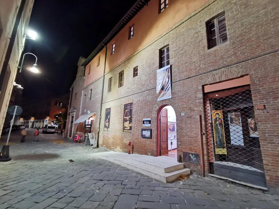 Accatino racconta l'arte degli anni Novanta alla Città Visibile di Grosseto
