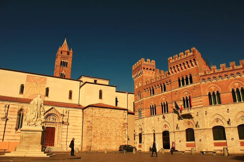 Grosseto, oggi il gran finale di "A spasso nel Medioevo" con 350 figuranti
