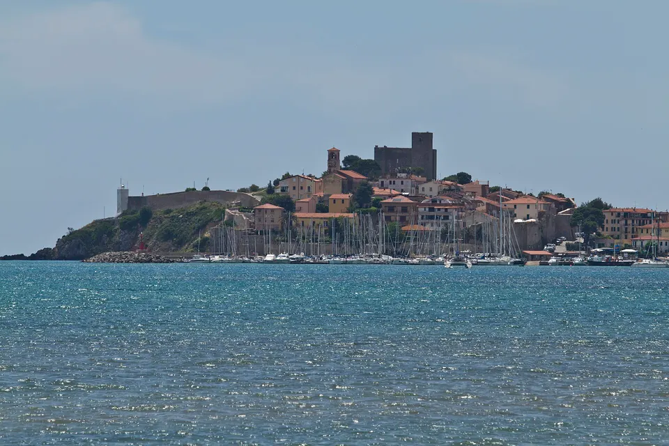 Orbetello, al via i lavori per la fibra ottica ad Albinia, Talamone e Neghelli