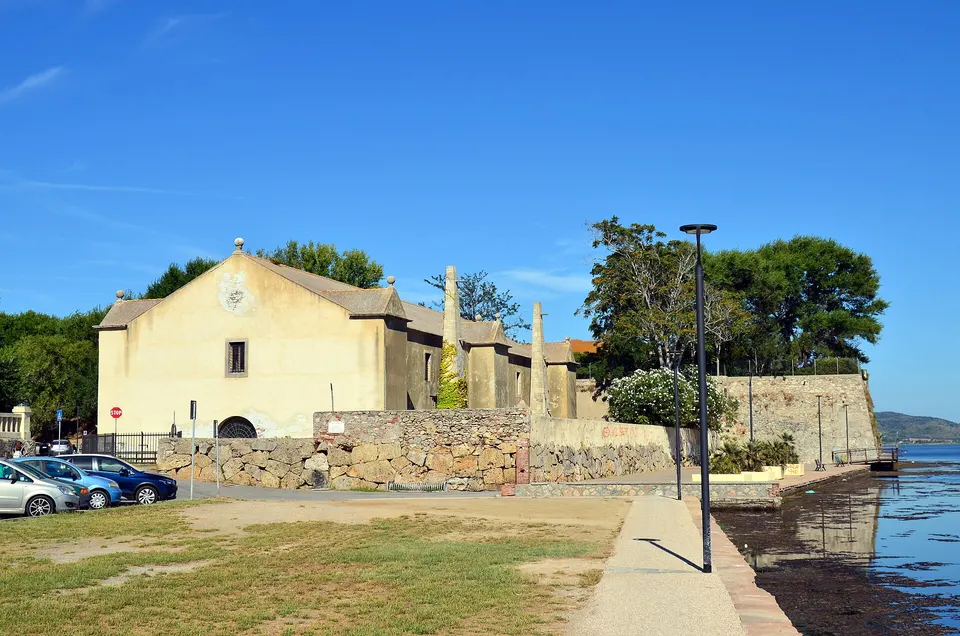 Cosa vedere a Orbetello oltre il centro storico: laguna, Polveriera Guzman e dintorni