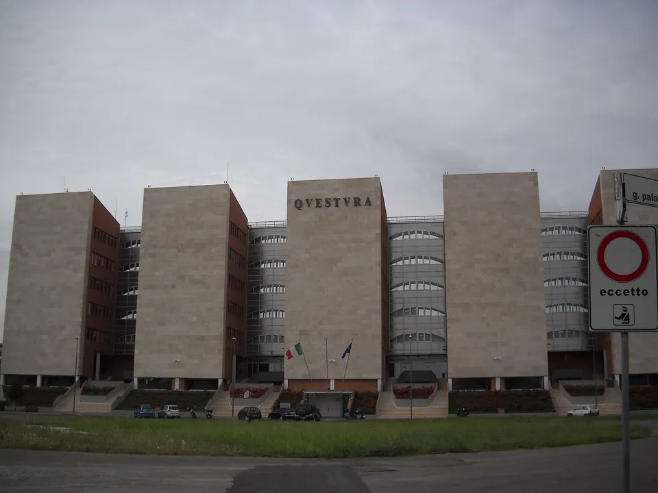 Come richiedere il passaporto a Grosseto: appuntamento in Questura e documenti necessari