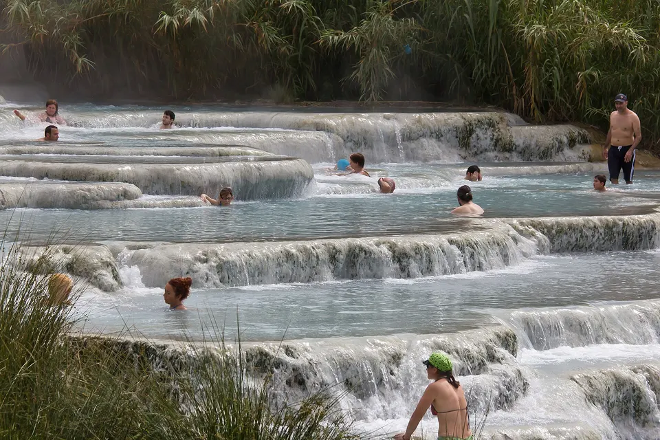 Come arrivare alle Terme di Saturnia: strada, parcheggi e indicazioni da Manciano