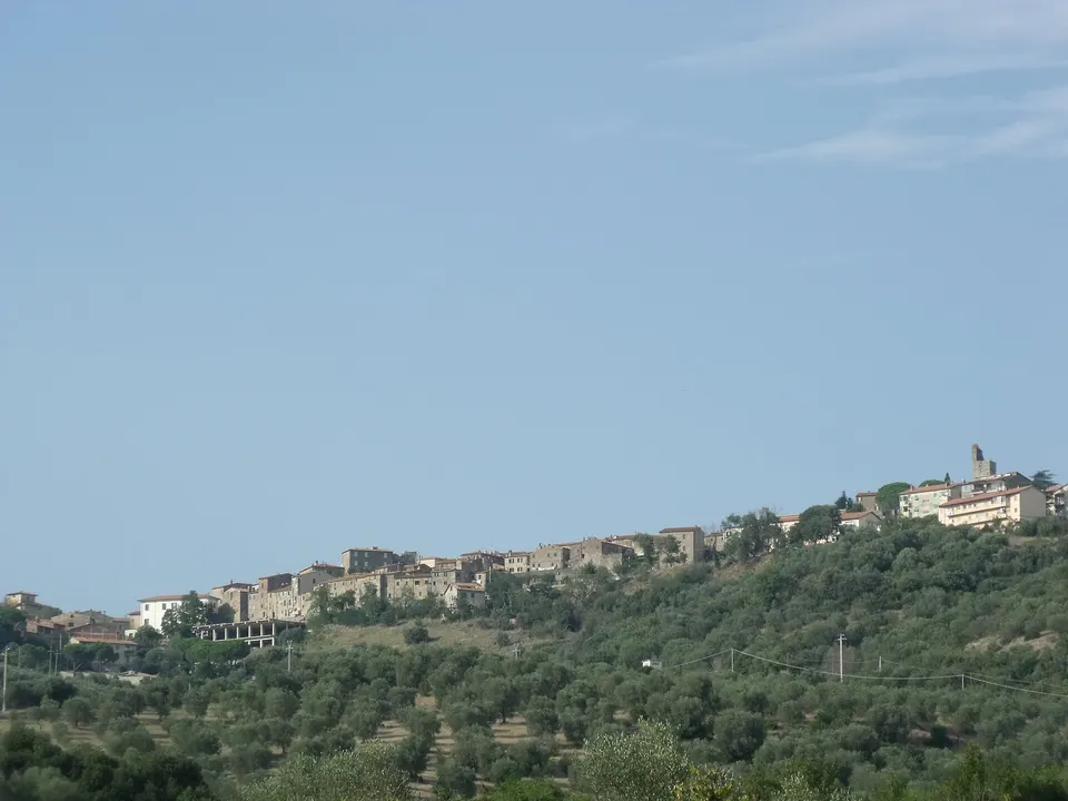 Assalto al portavalori di San Vincenzo, sentenza per gli 11 imputati: il colpo legato anche a Grosseto e Campagnatico