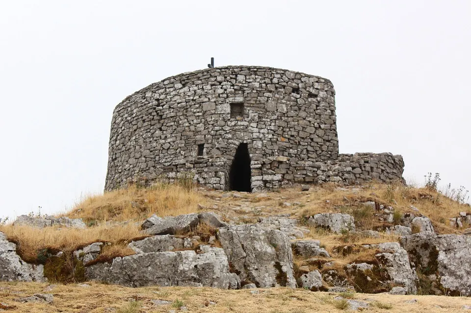 Riserva Naturale del Monte Labbro ad Arcidosso: sentieri, panorami e la storia dei Giurisdavidici
