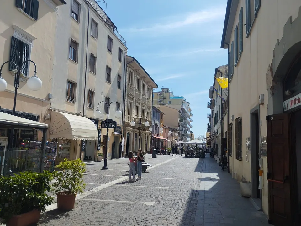 Mensa scolastica a Follonica: come funziona il pagamento, il menu e le intolleranze