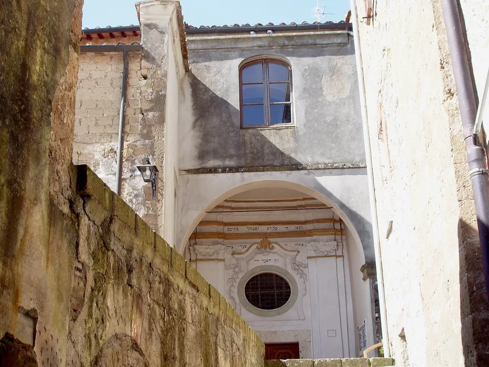 Sinagoga di Pitigliano e la Piccola Gerusalemme: storia e visita