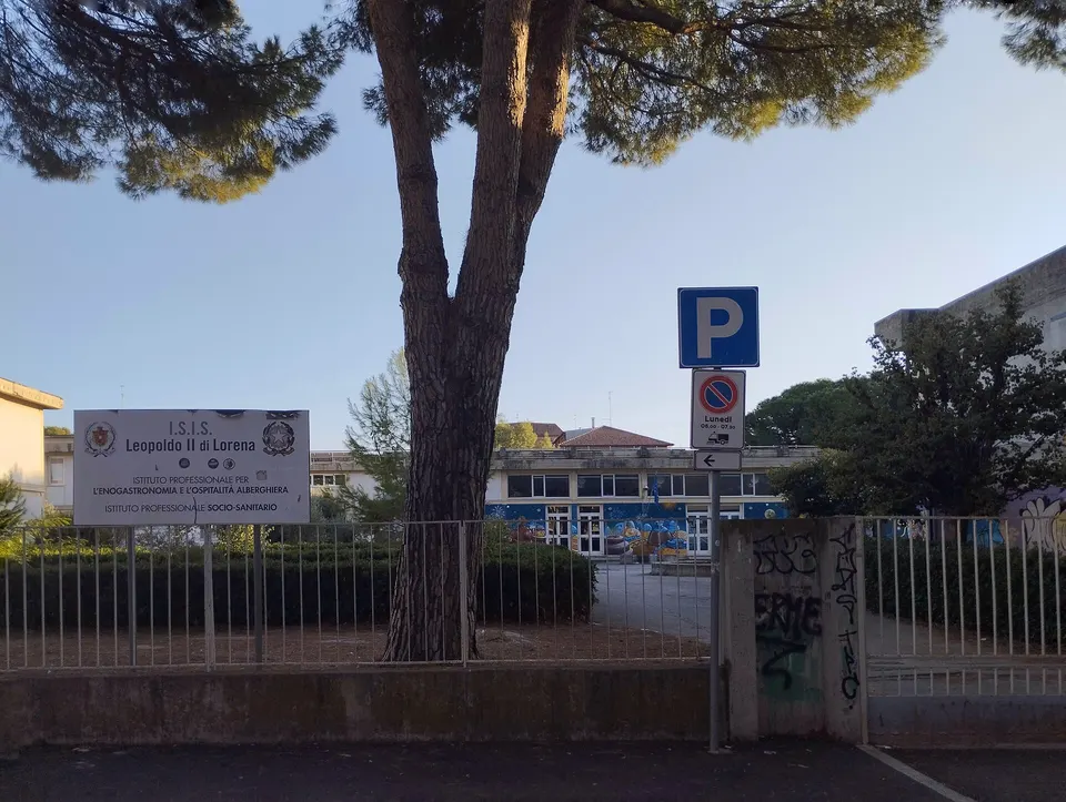 Fotovoltaico sul tetto dell'Alberghiero di Grosseto: 16,3 MWh in sei mesi