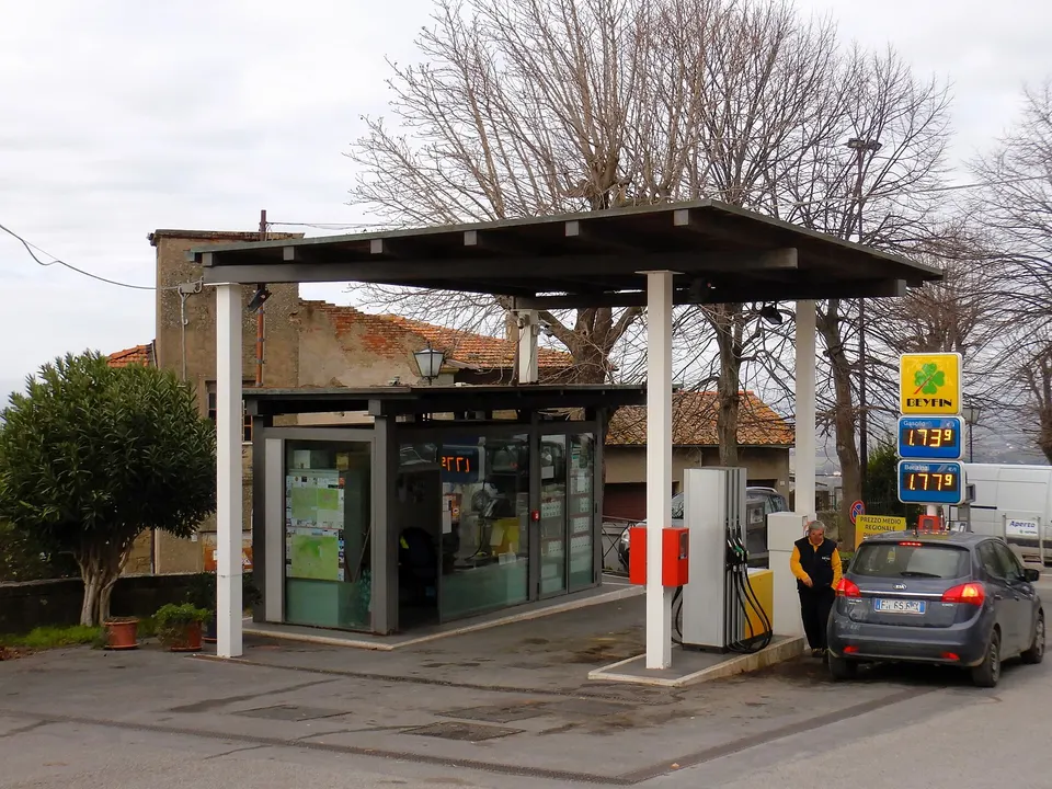 Stazione di servizio Beyfin